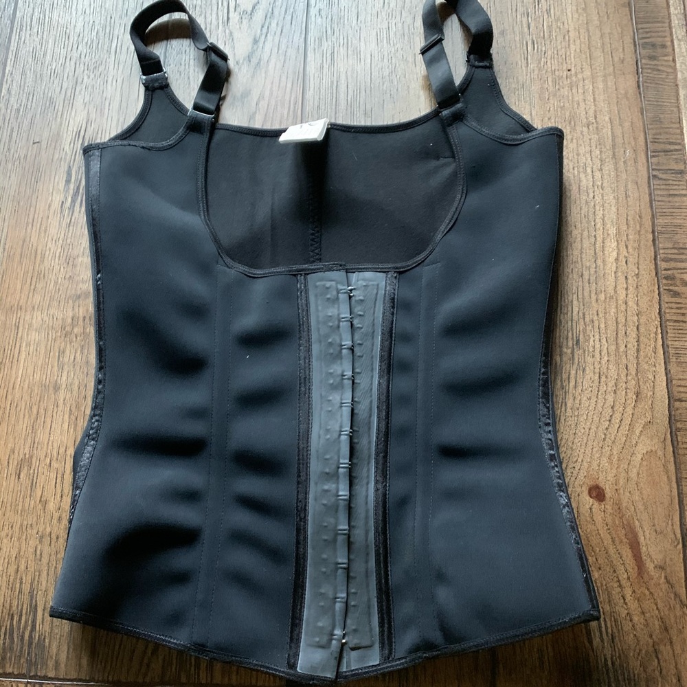 Waist trainer